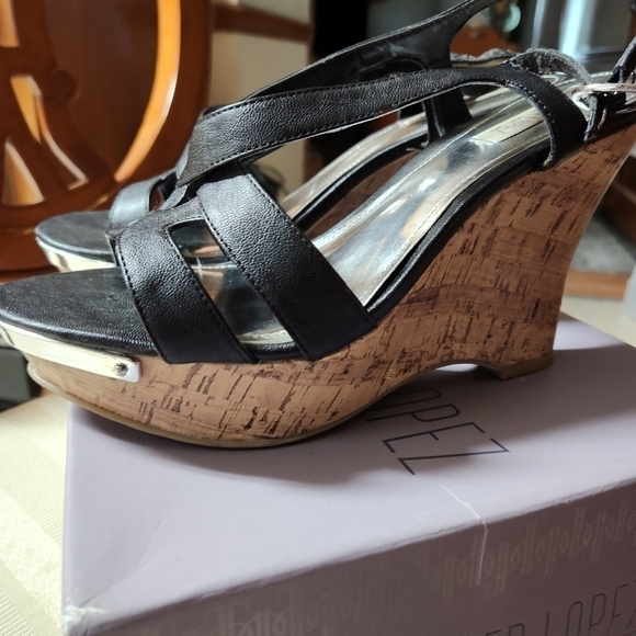 J Lo black platform - Picture 2 of 8